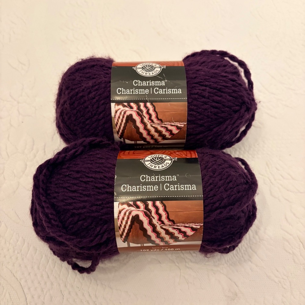 Loops & Threads Charisma Dark Purple Bulky Acrylic Yarn 2 Skeins Dye Lot 14/541